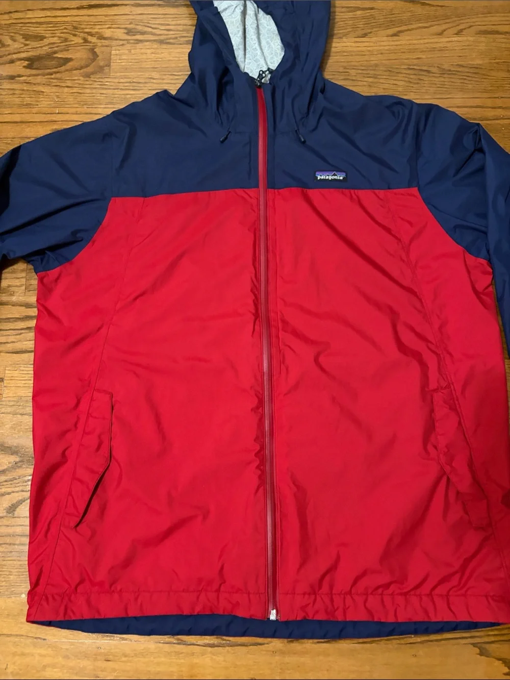 Patagonia Men's Hooded Two-Tone Windbreaker Jacket - Red & Navy Size XL